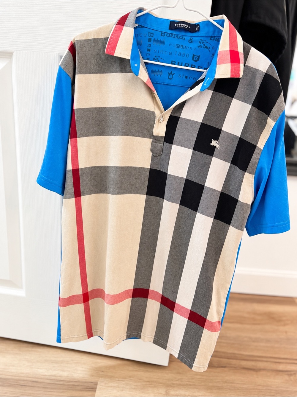 Burberry Men's Blue Tshirt